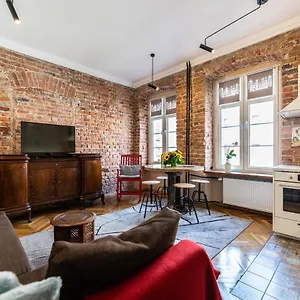  Apartament Elzbieta Locum / Market Sqr